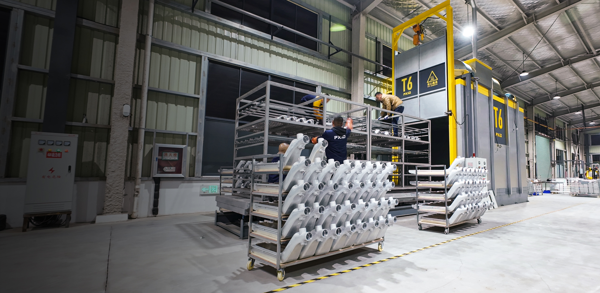 フレーム製造工場